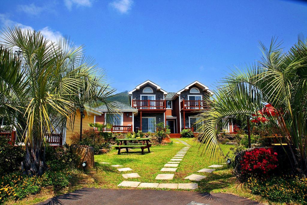 Jubilee Chalet Seogwipo-stad Buitenkant foto